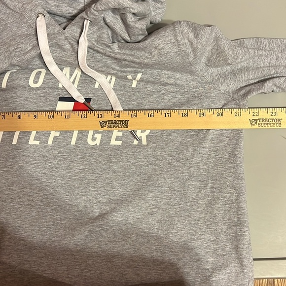Tommy Hilfiger Sport Women’s Light Gray Pullover Hoodie XL - Picture 4 of 7
